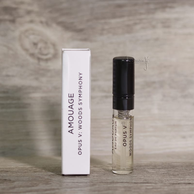 Amouage OPUS V Woods Symphony 2 ml 0,06 oz Parfümprobe, offizieller Parfümtester Amouage OPUS V Woods Symphony 2 ml 0,06 oz Parfümprobe, offizieller Parfümtester