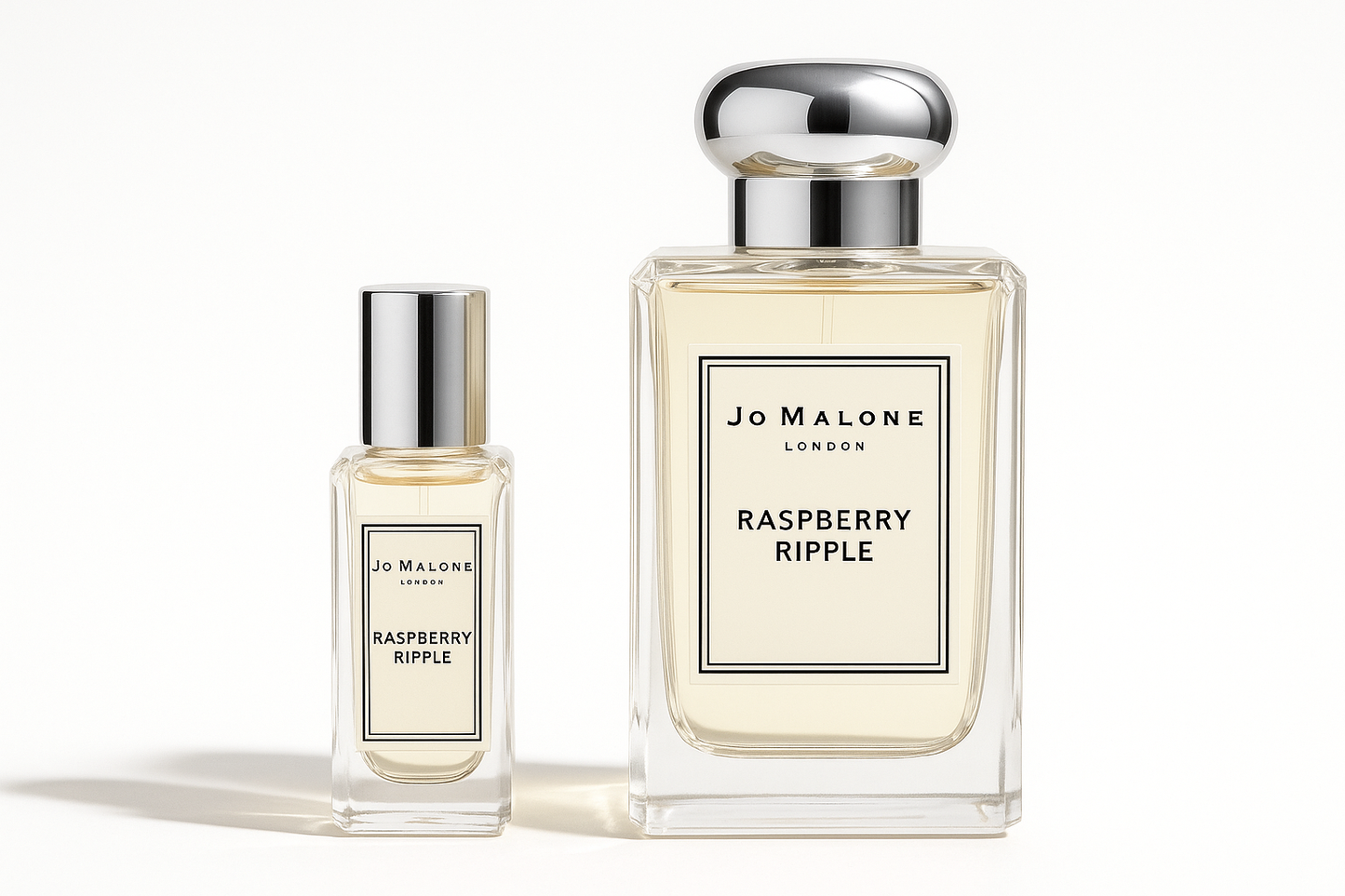 Jo Malone Raspberry Ripple 12-ml-Probeflasche neben der 100-ml-Flasche Jo Malone Raspberry Ripple