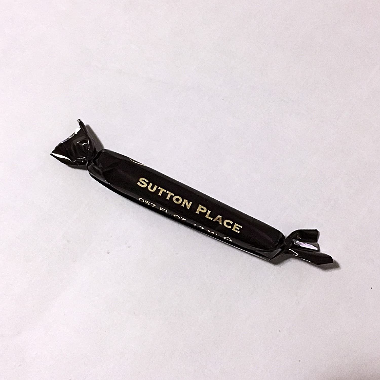 Bond Nr. 9 Sutton Place 1,7 ML 0,057 fl. oz. o.z. Viruslinen-Hajuvesinäyte, Bond No 9 Sutton Place 1,7 ML 0,057 fl. o.z. oficjalna próbka parfum, Bond No 9 Sutton Place 1,7 ML 0,057 fl. o.z. offizielles Parfüm, Bond No 9 Sutton Place 1,7 ML 0,057 fl.